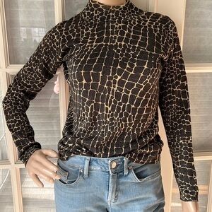 August Silk brown/gold giraffe print sweater